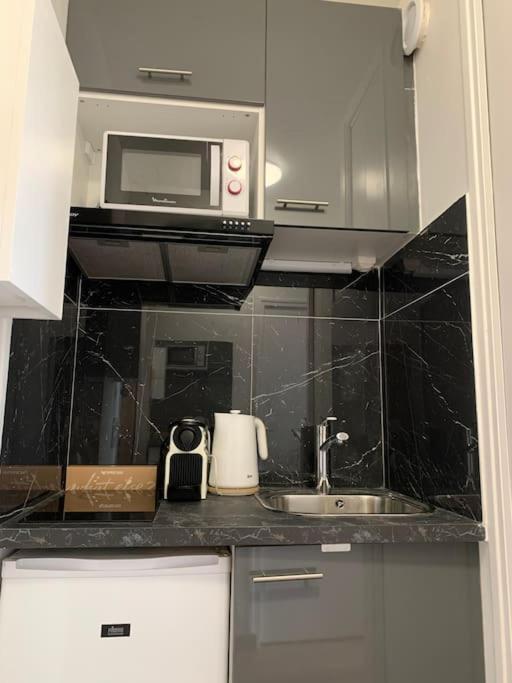 Cosy Studio Balcon Paris Montparnasse Экстерьер фото